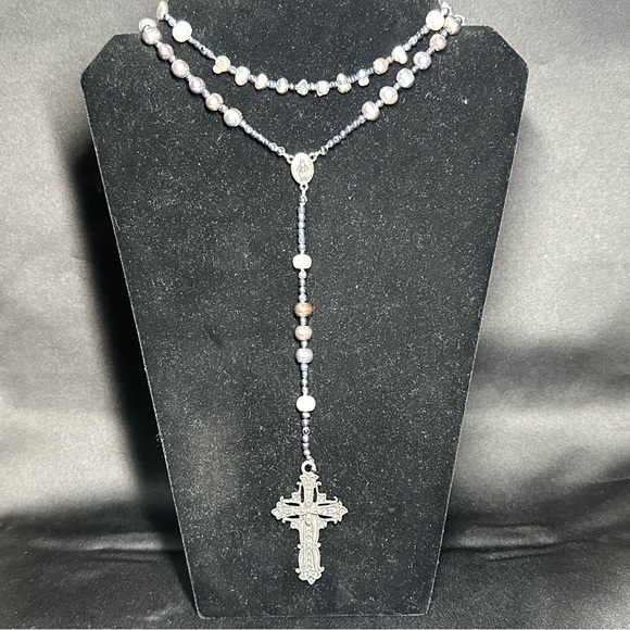Handmade Genuine Pearl Rosary - Picture 2 of 14